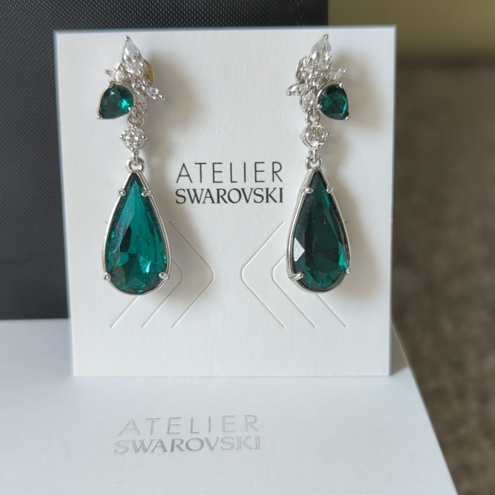 Atelier Swarovski Earrings by Penelope Cruz.
